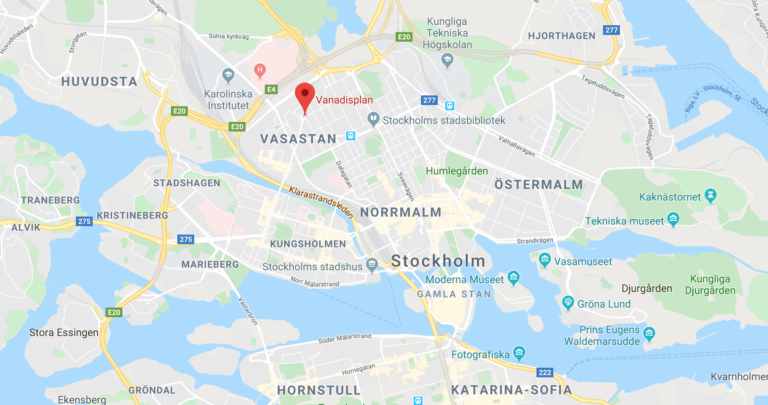 Mördare attackerad med machete i centrala Stockholm