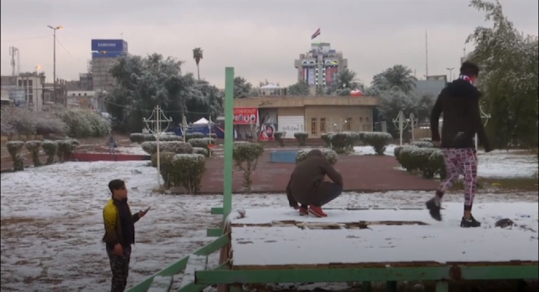 Snöfall i Bagdad efter europeisk kallfront