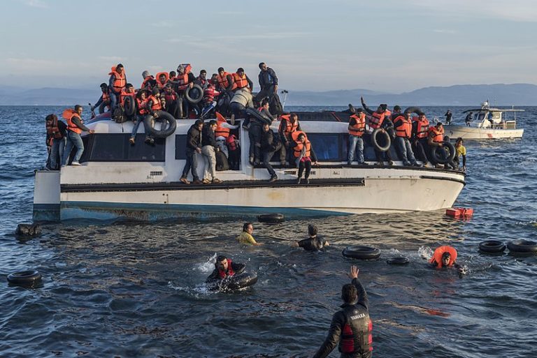 Greker kraftsamlar mot massinvandringsvåg