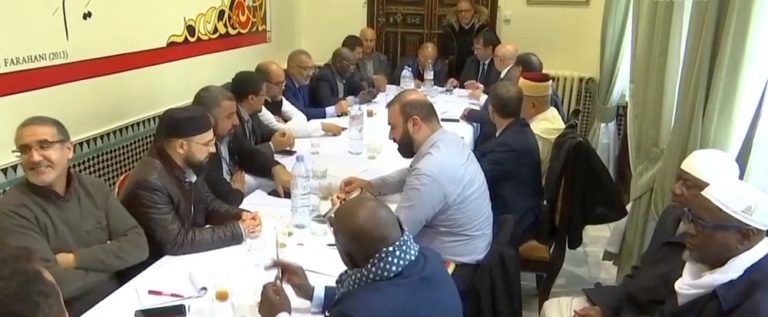 Tre muslimska organisationer vägrar godkänna Macrons ”värdegrundsstadga”
