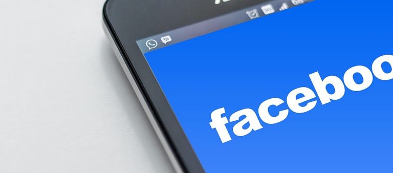 Facebook skall stoppa all kritik av vaccin – och uppmaningar till att samlas