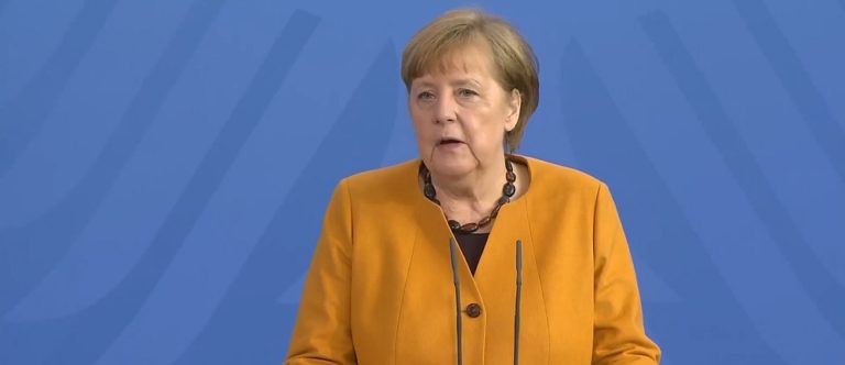 Efter kritikstorm: Merkel backar om nedstängning över påsken
