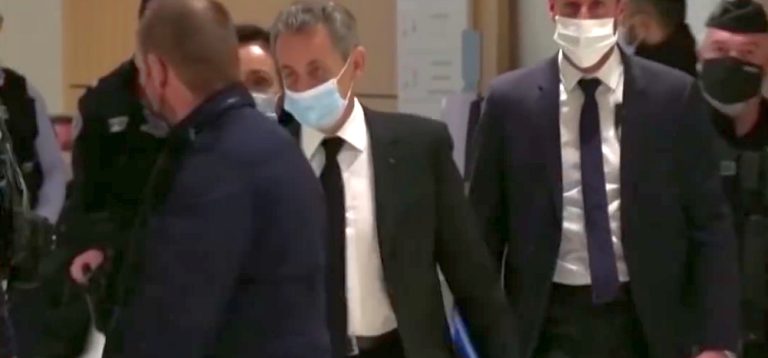 Nicolas Sarkozy döms till fängelse, men tänker överklaga