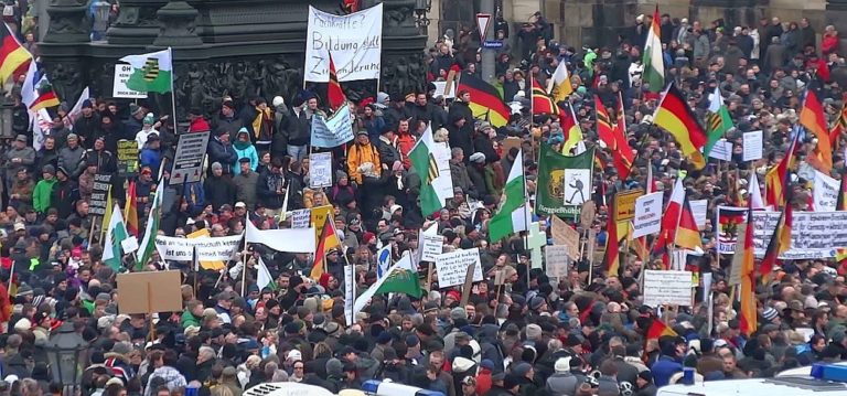 Den tyska delstaten Sachsen klassar officiellt Pegida-rörelsen som ”extremistisk” – nytt angrepp på yttrandefriheten