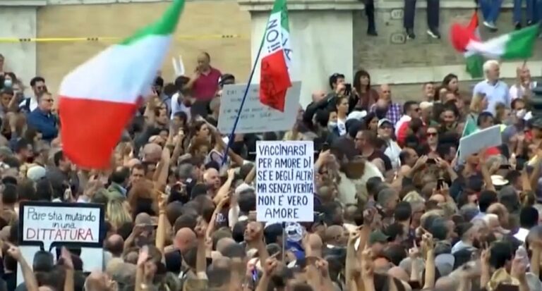 Demonstrationer och blockader mot det obligatoriska vaccinpasset för att få arbeta i Italien