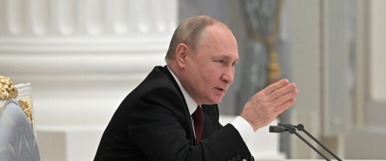Ryssland erkänner utbrytarrepubliker