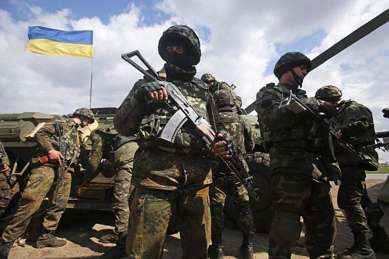 Amnesty anklagar Ukraina för krigsbrott: ”Försätter civila i fara”