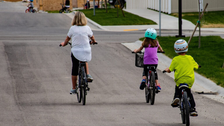 I Gävle sätts det snurr på skattepengar – kommunanställda skall lära sig att cykla